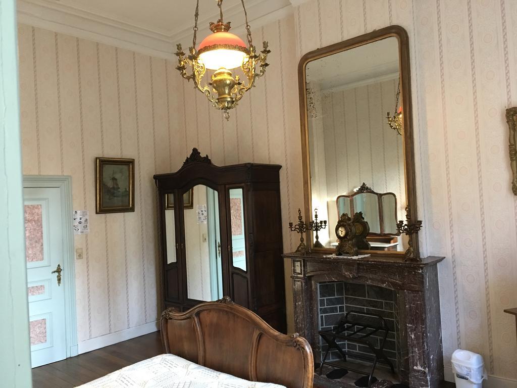 ホテルChateau Bleu Trooz エクステリア 写真
