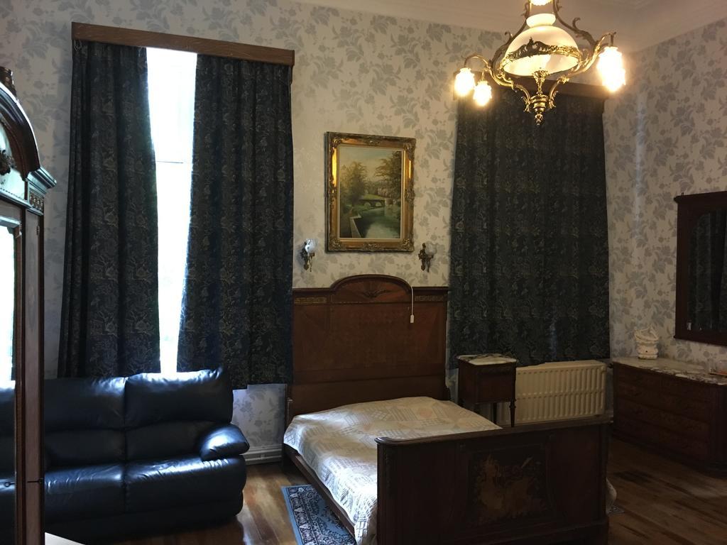 ホテルChateau Bleu Trooz エクステリア 写真